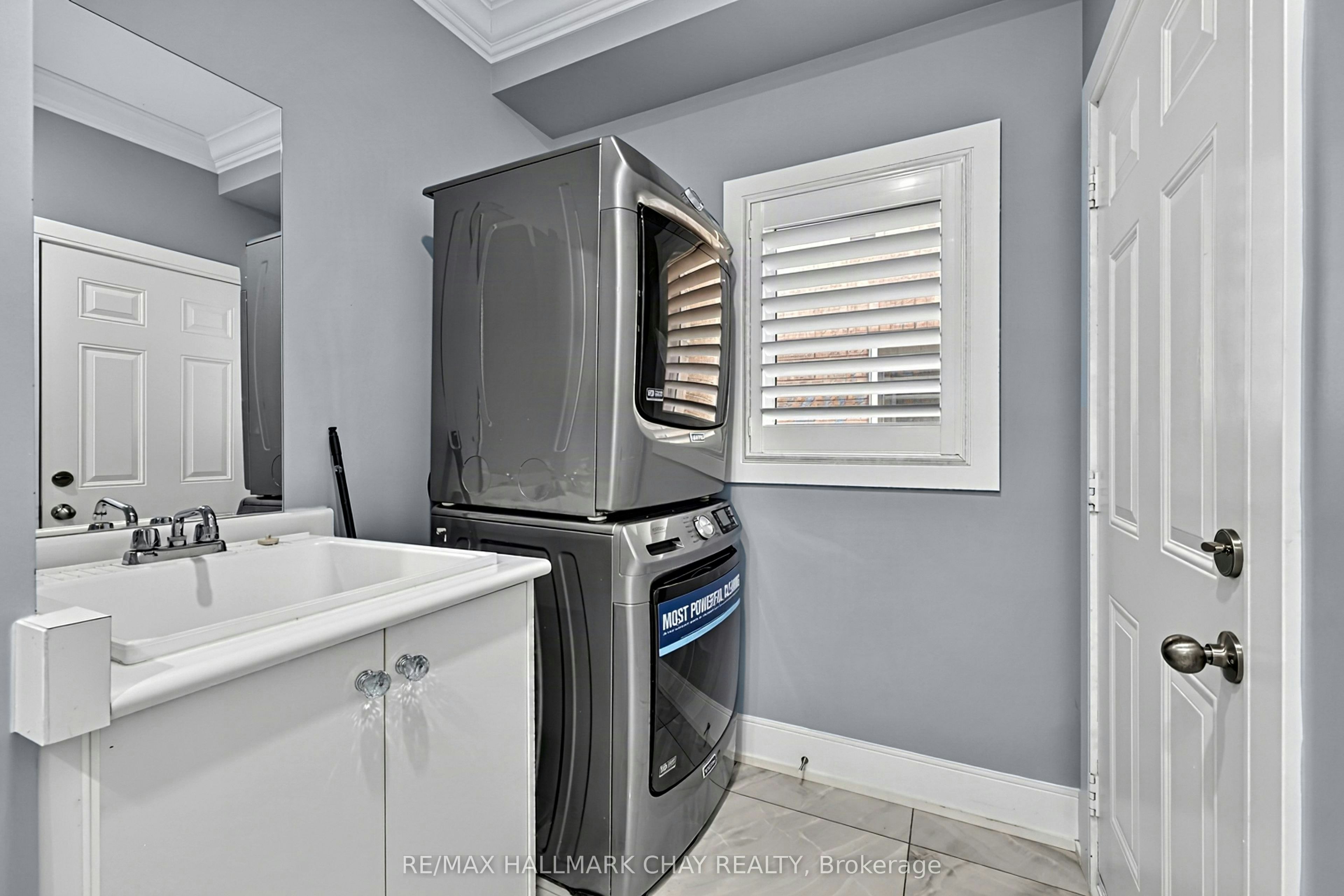 35 Tyndall Drive, Bradford West Gwillimbury, ON, L3Z 4G6 - 18