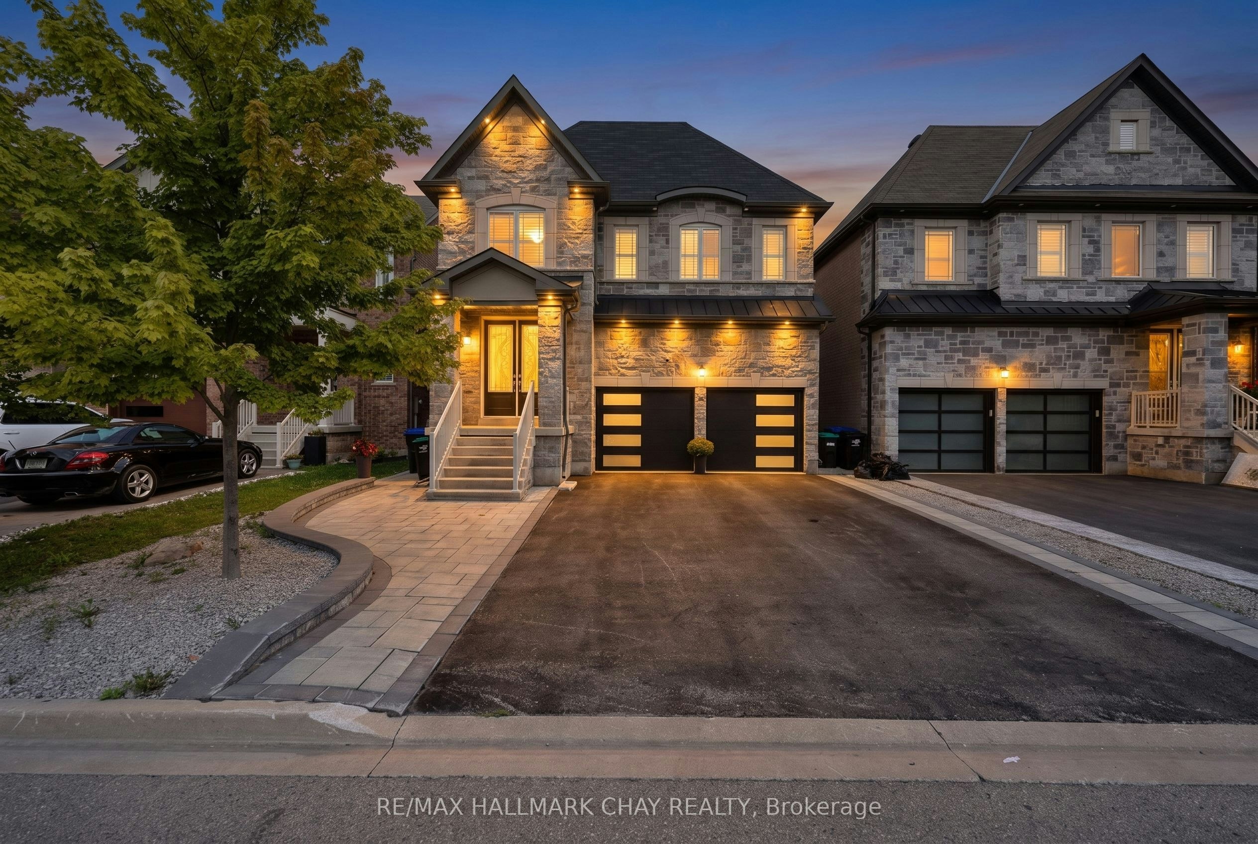 35 Tyndall Drive, Bradford West Gwillimbury, ON, L3Z 4G6