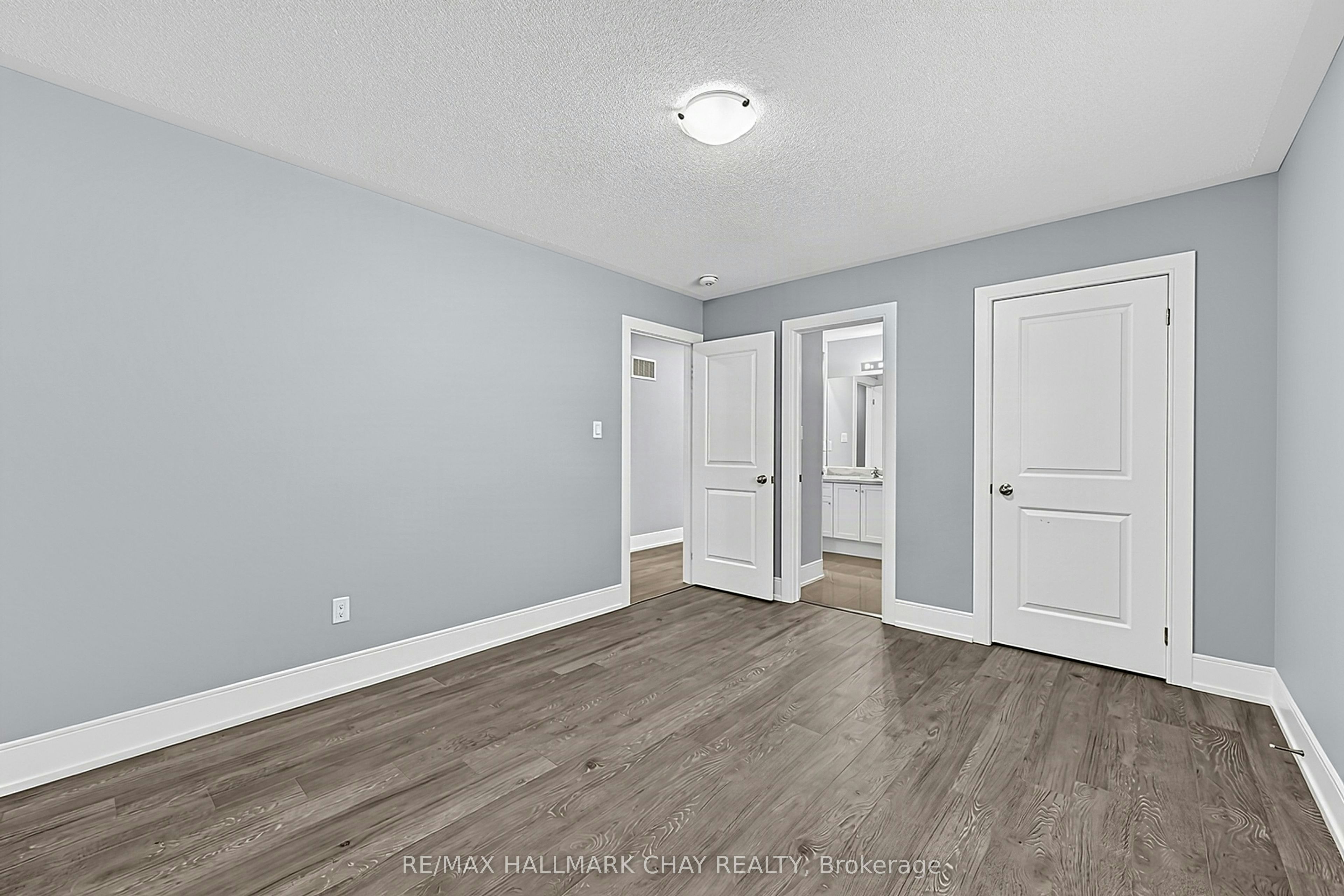 35 Tyndall Drive, Bradford West Gwillimbury, ON, L3Z 4G6 - 27