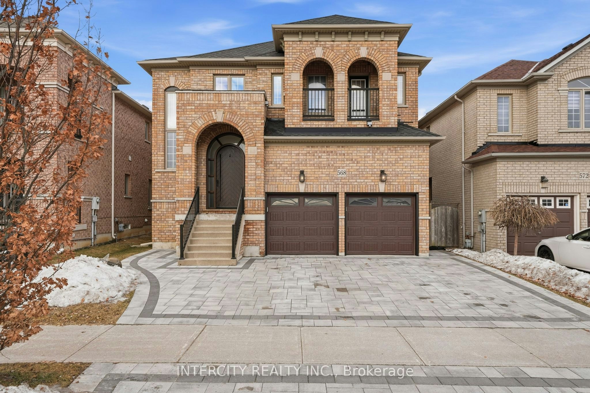 568 Grand Trunk Avenue, Vaughan, ON, L6A 0R4