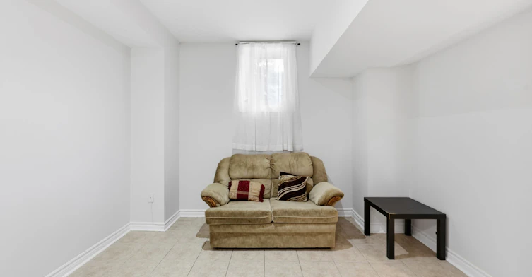 Bsmt-221 Peak Point Boulevard, Vaughan, ON, L6A 0B6 - 3
