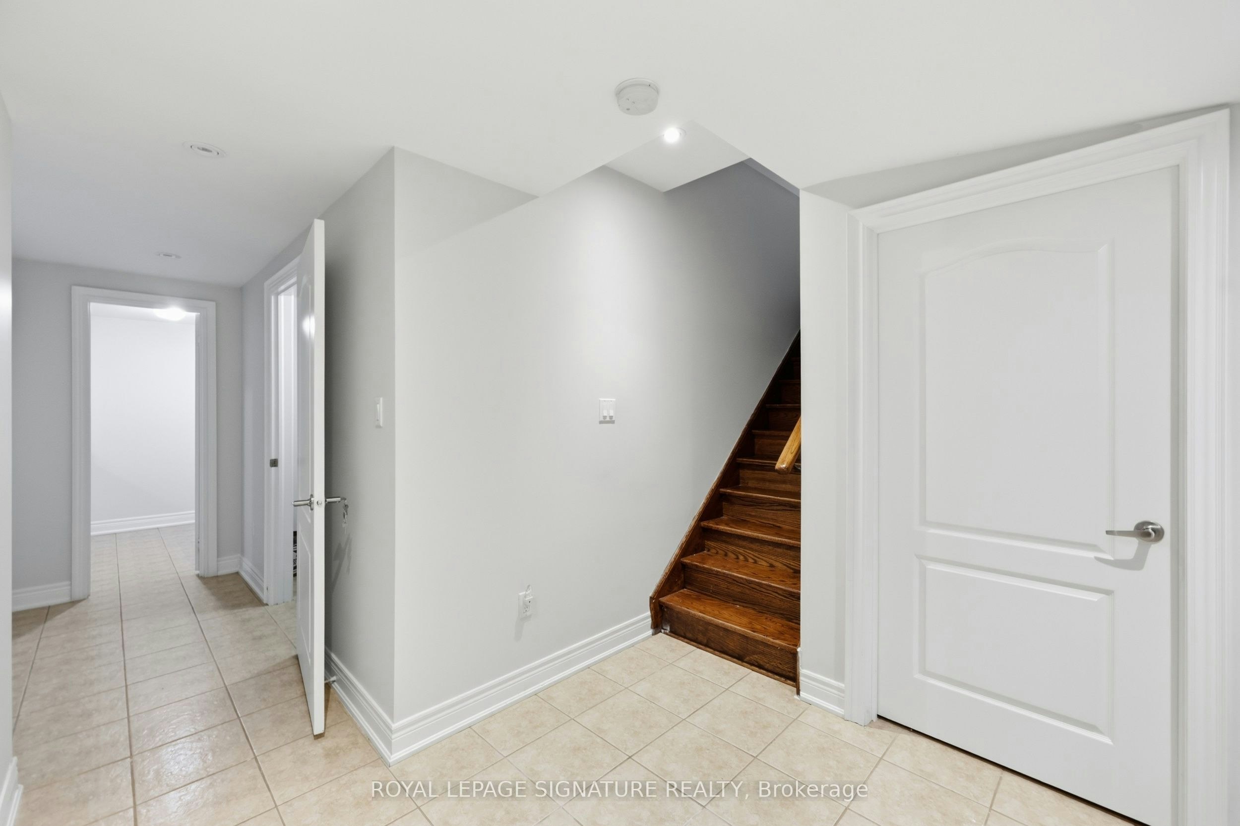 Bsmt-221 Peak Point Boulevard, Vaughan, ON, L6A 0B6 - 14
