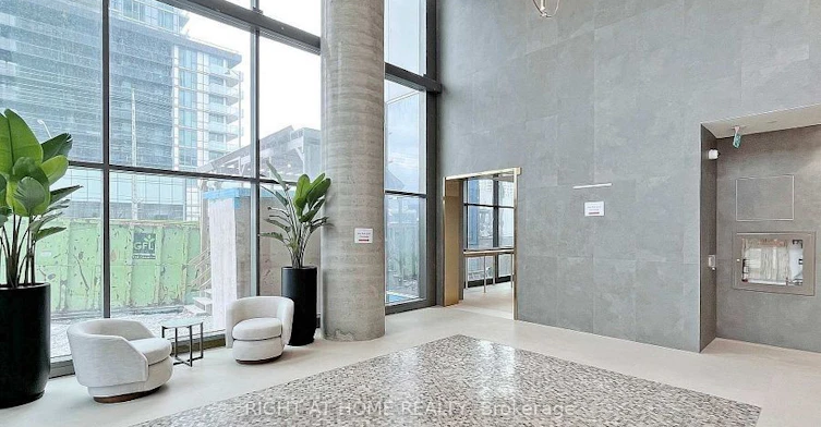 7890 Jane Street, Vaughan, ON, L4K 0A9 - 7