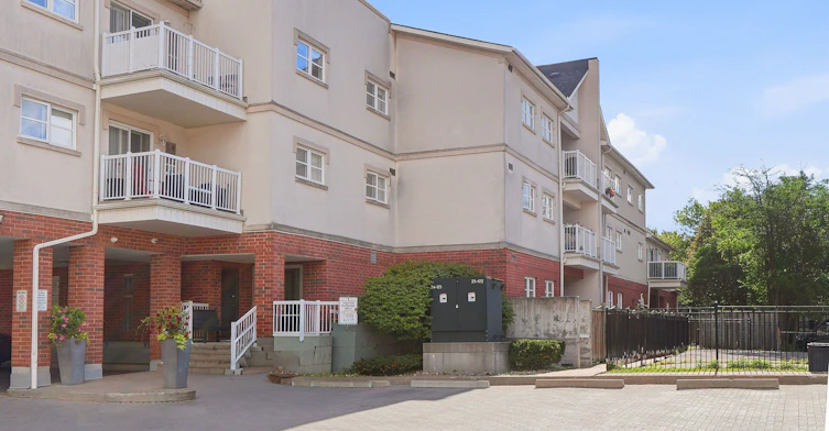204-9944 Keele Street, Vaughan, ON, L6A 3Y4