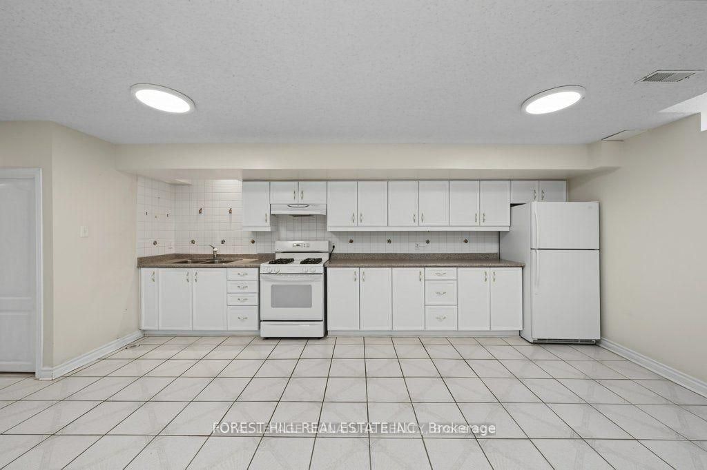 Bsmt-46 Gianmarco Way, Vaughan, ON, L6A 3J3 - 7