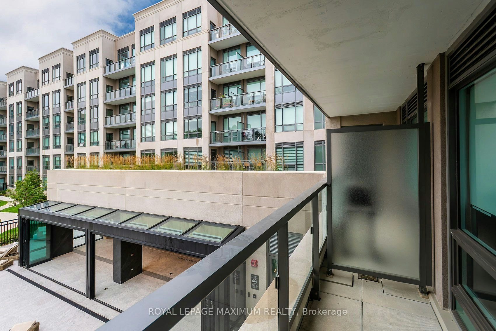 250-2075 King Road, King, ON, L7B 0R6 - 26