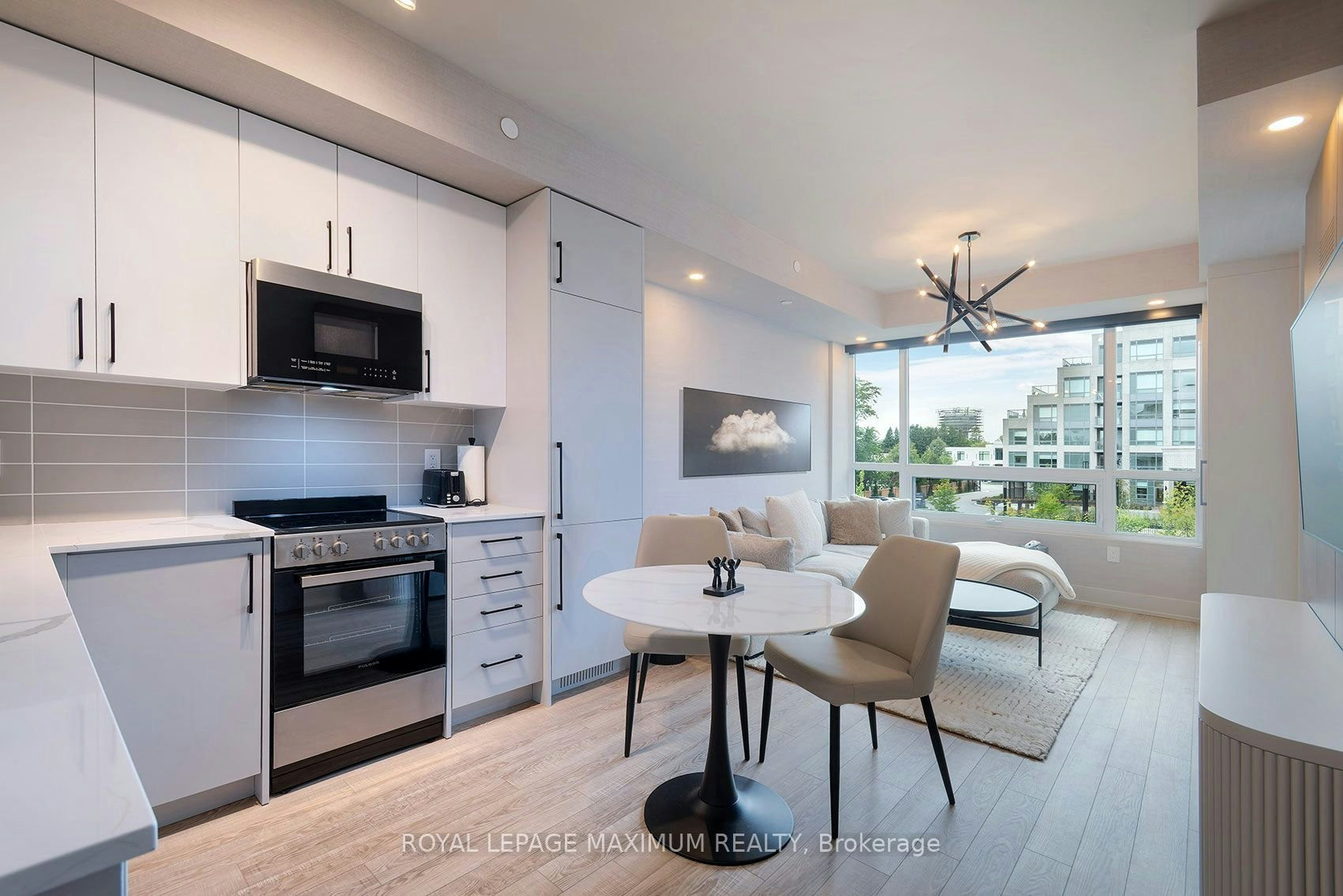 250-2075 King Road, King, ON, L7B 0R6 - 14