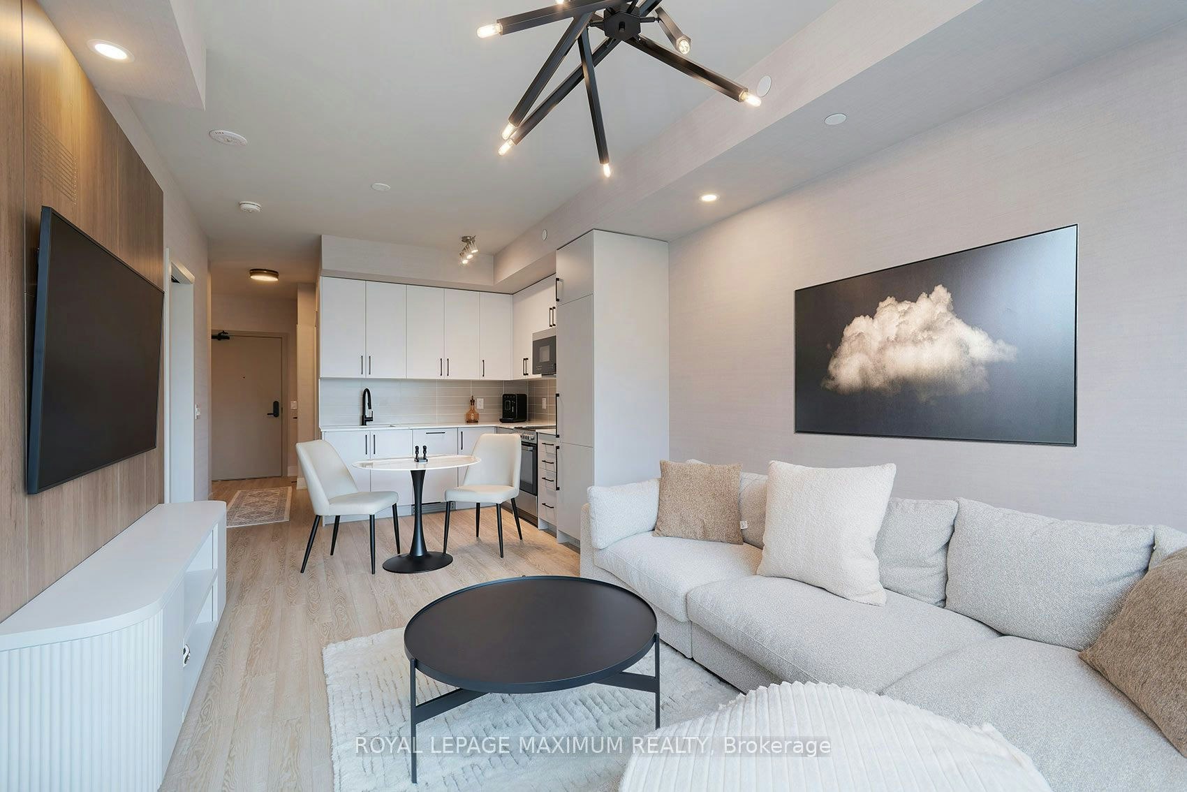 250-2075 King Road, King, ON, L7B 0R6 - 12