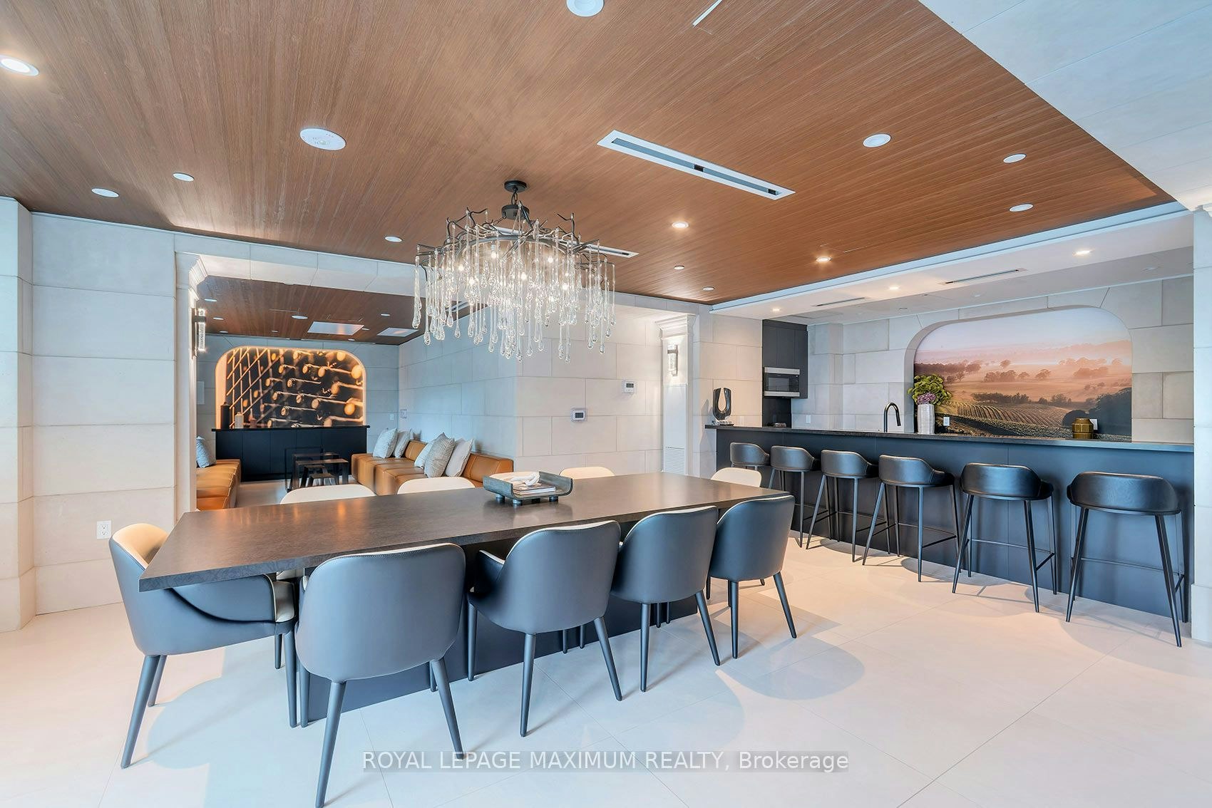 250-2075 King Road, King, ON, L7B 0R6 - 38