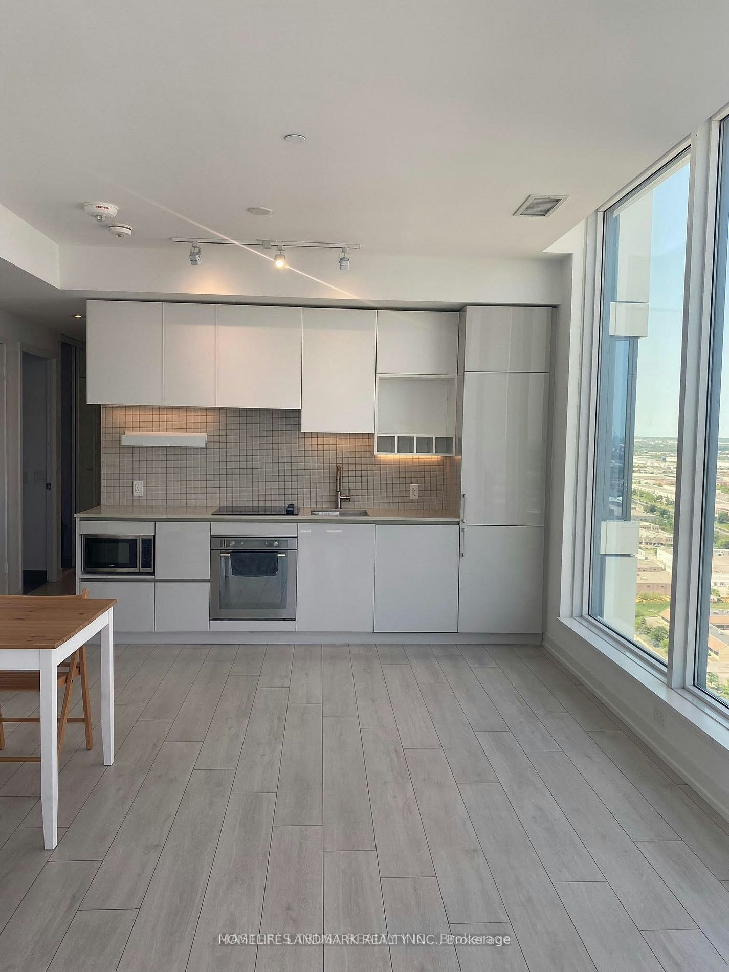 3303-898 Portage Parkway, Vaughan, ON, L4K 0J6 - 10