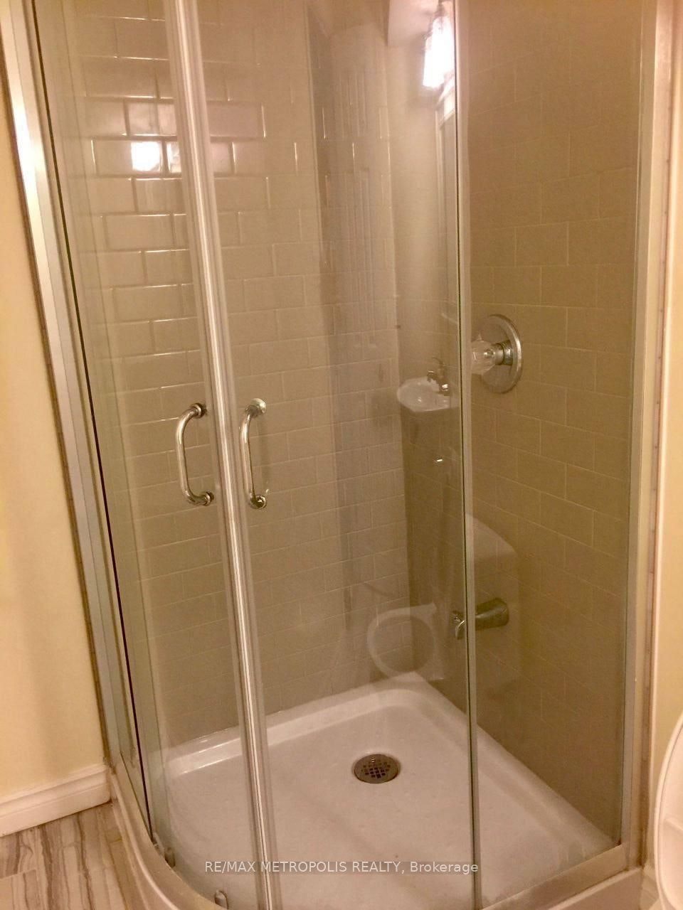 BSMT-96 Breckonwood Crescent, Markham, ON, L3T 5E8 - 5