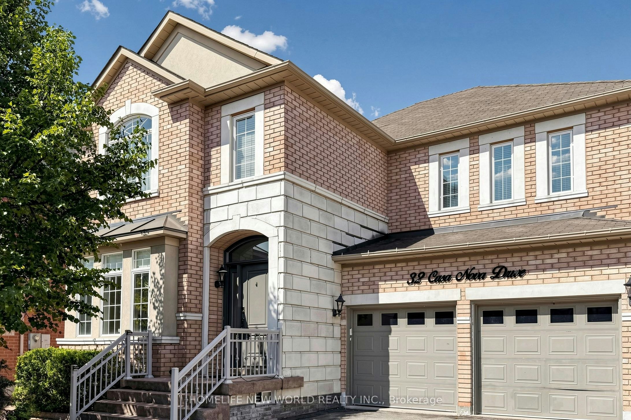 32 Casa Nova Drive, Vaughan, ON, L4H 3A1