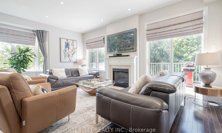 116-1331 Major Mackenzie Drive W