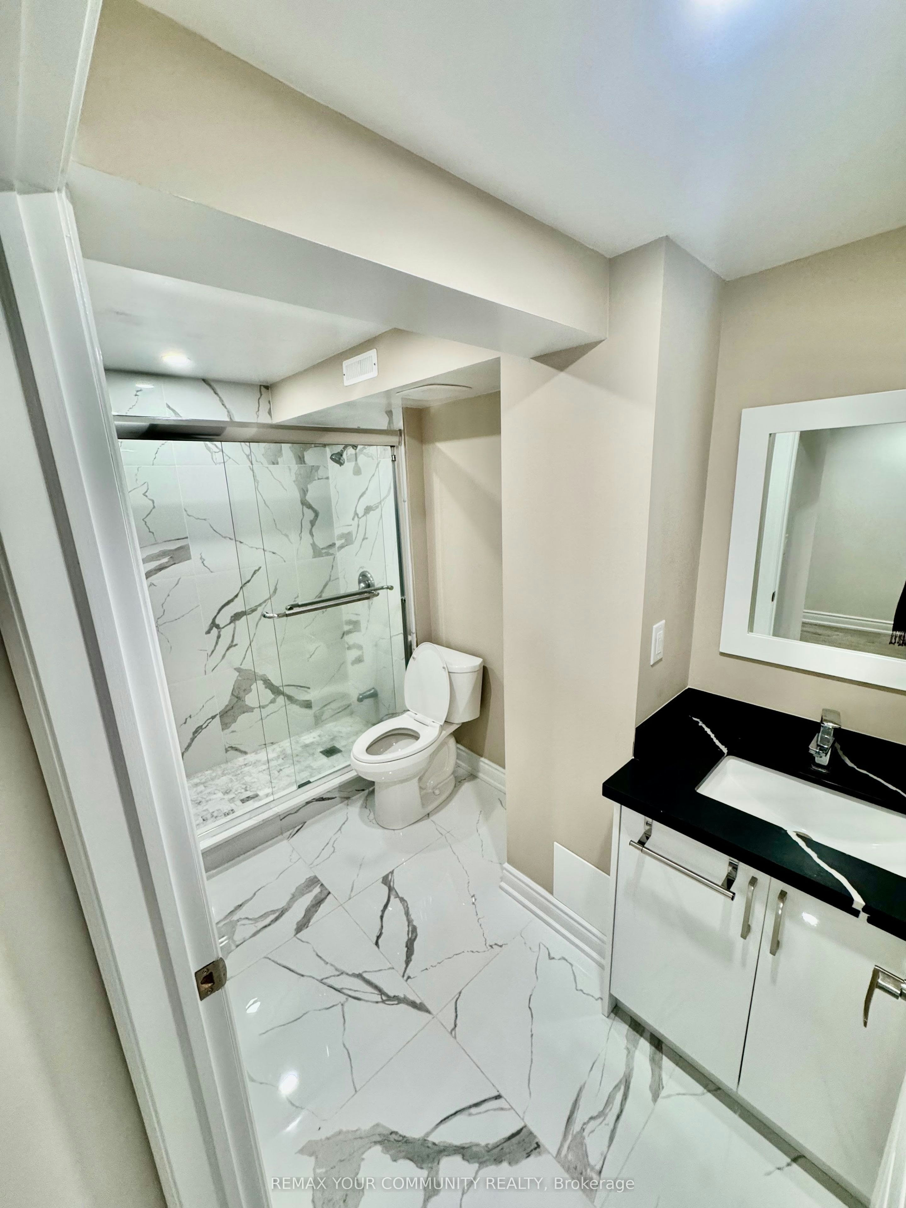 (Basement Apartment)-51 Murray Leonard Lane, East Gwillimbury, ON, L9N 0Z5 - 10