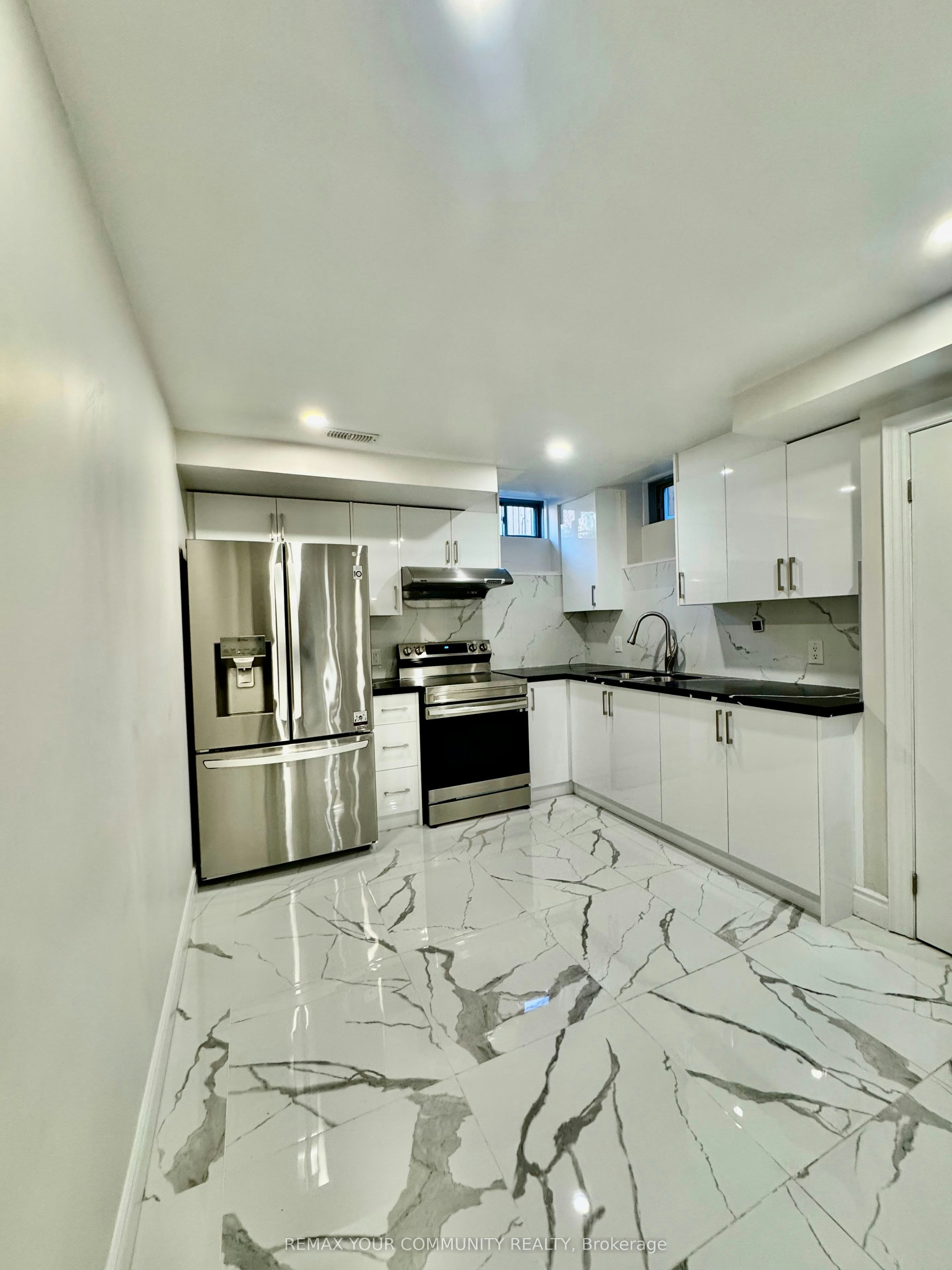 (Basement Apartment)-51 Murray Leonard Lane, East Gwillimbury, ON, L9N 0Z5 - 7
