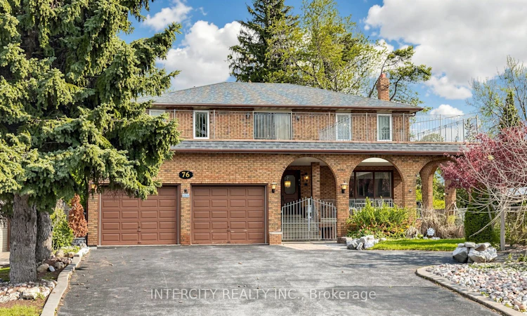 76 Spruce Avenue