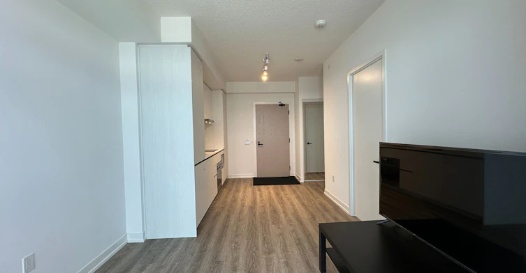 5503-8 Interchange Way, Vaughan, ON, L4K 0R2 - 23