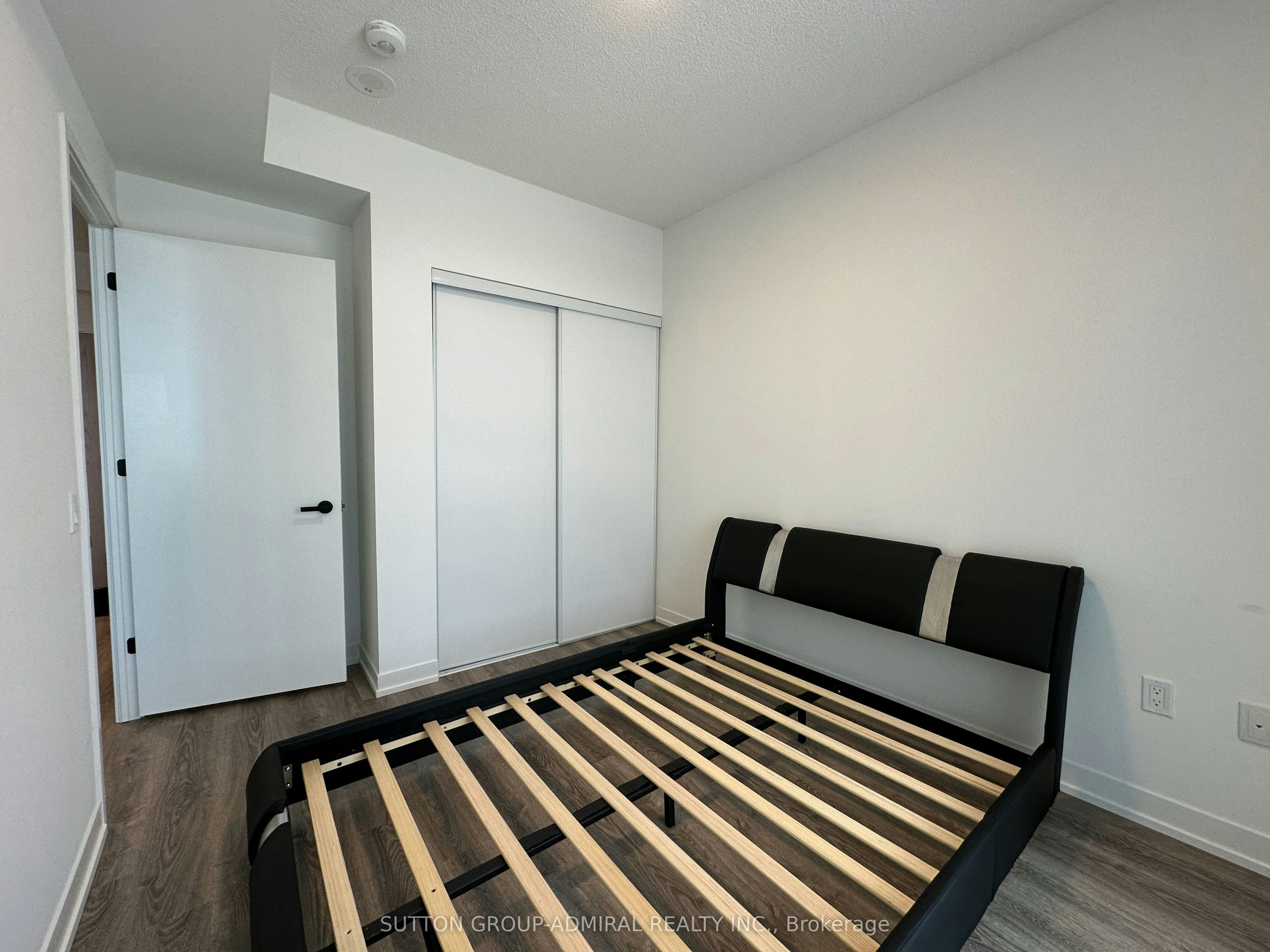 5503-8 Interchange Way, Vaughan, ON, L4K 0R2 - 24