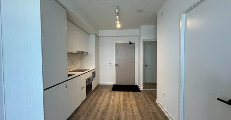5503-8 Interchange Way, Vaughan, ON, L4K 0R2 - 16