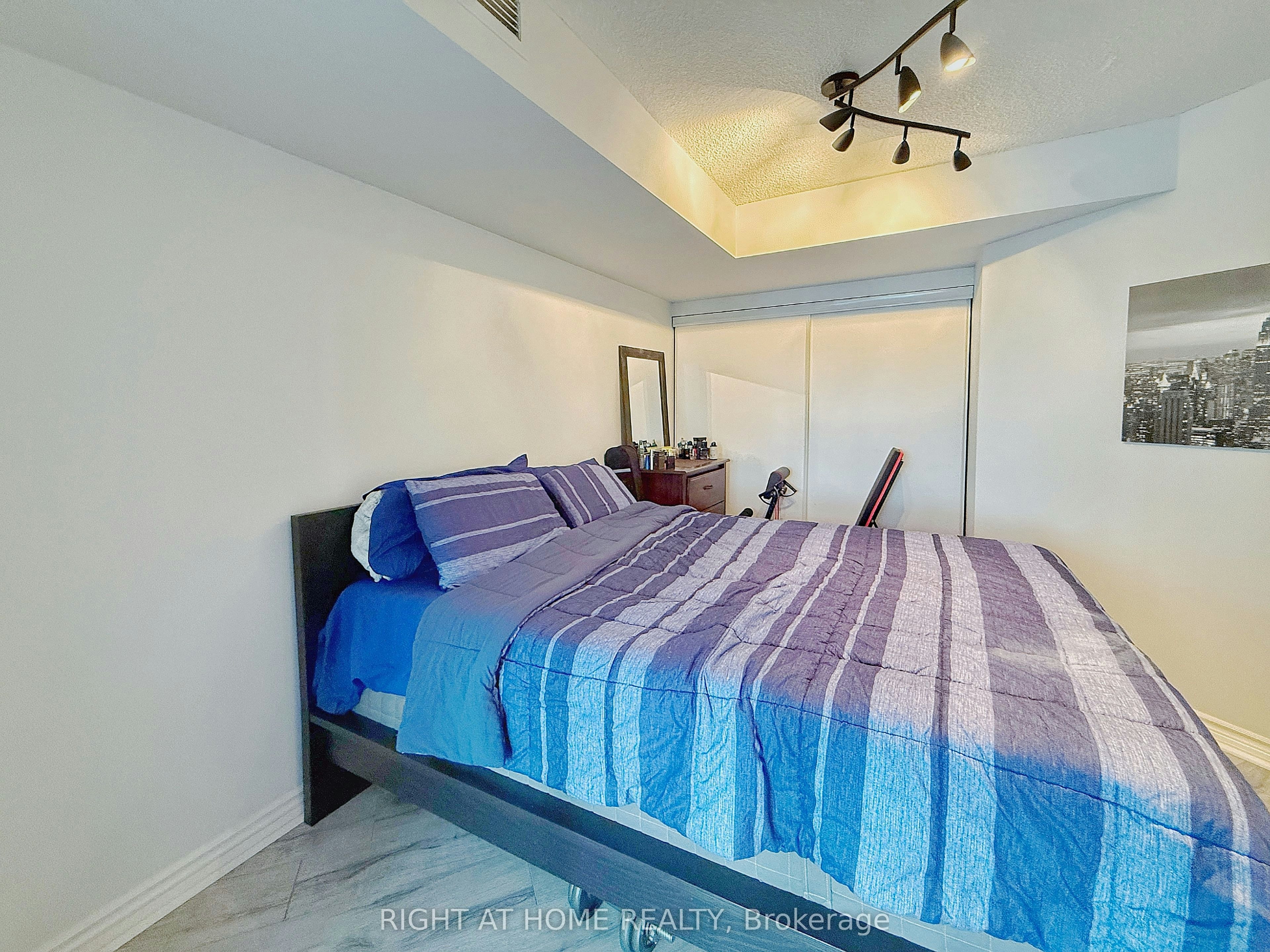 1211-18 Harding Boulevard, Richmond Hill, ON, L4C 0T3 - 10