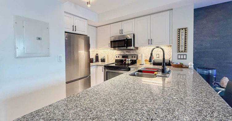 1211-18 Harding Boulevard, Richmond Hill, ON, L4C 0T3 - 3