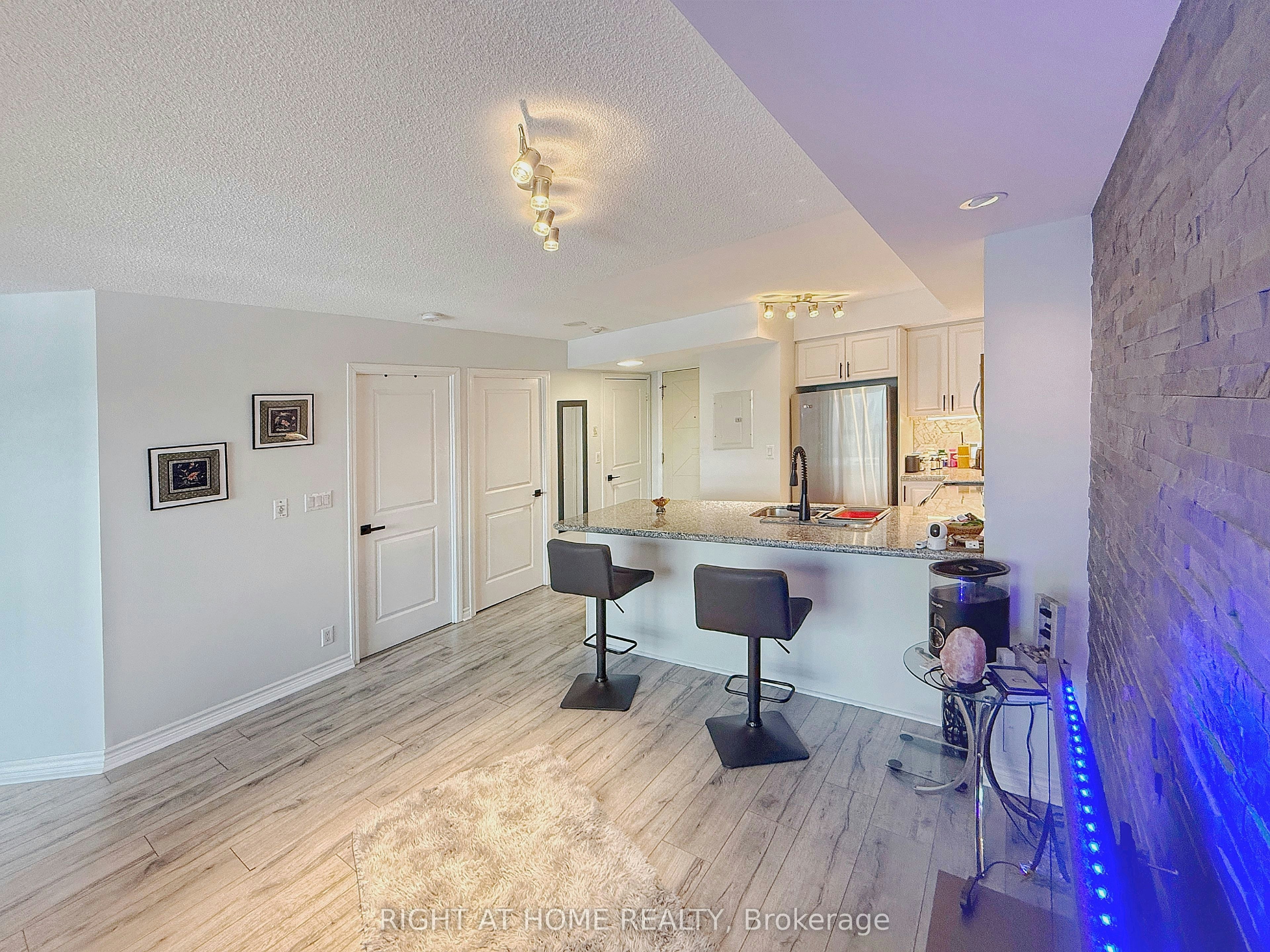 1211-18 Harding Boulevard, Richmond Hill, ON, L4C 0T3 - 9