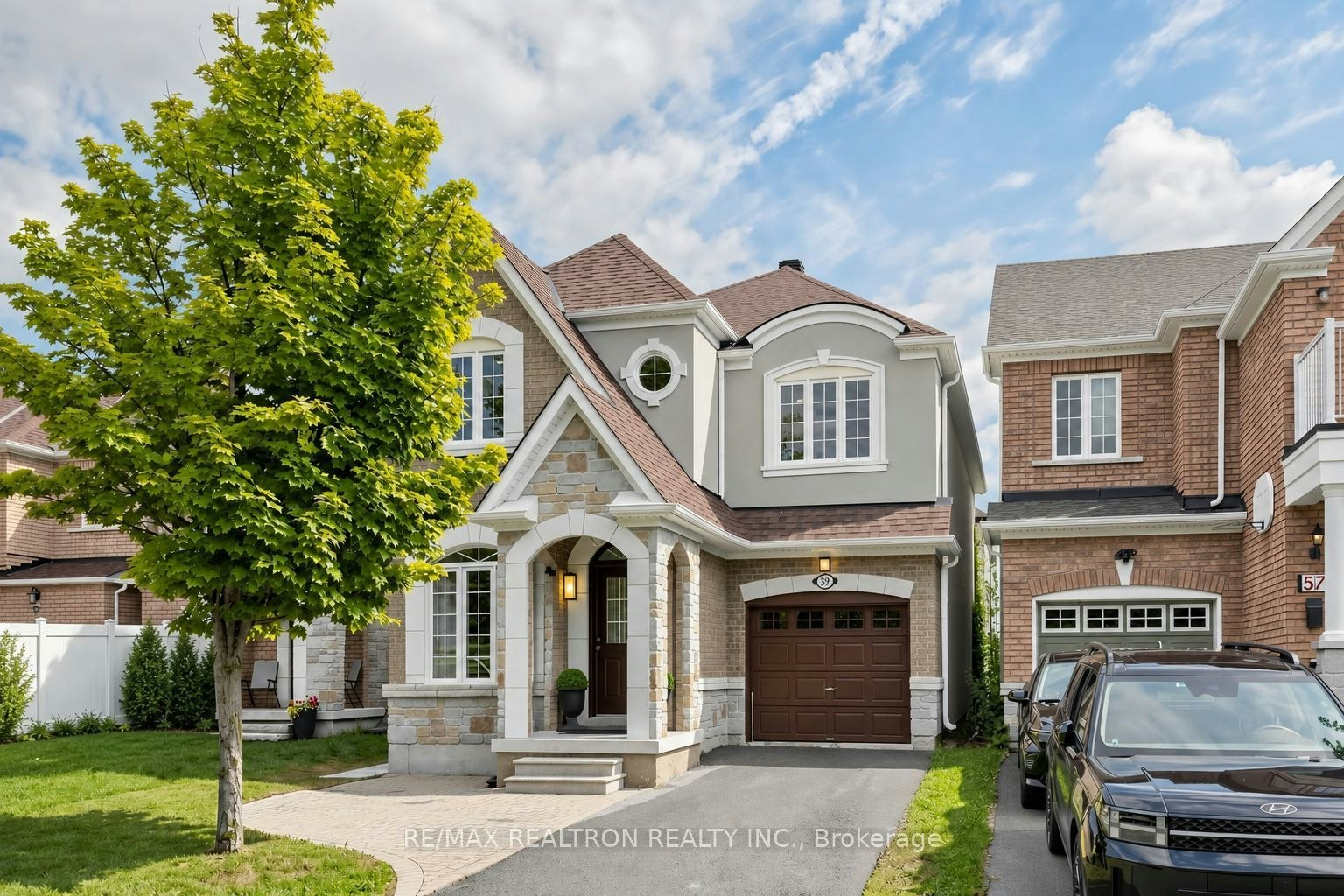 59 Dewpoint Road, Vaughan, ON, L4J 9E1