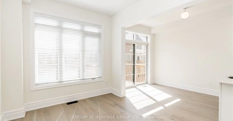 35 Farooq Boulevard, Vaughan, ON, L4L 1A6 - 4