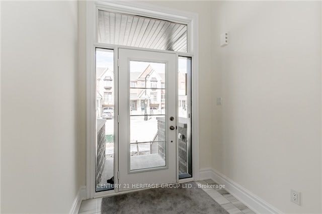 35 Farooq Boulevard, Vaughan, ON, L4L 1A6 - 2