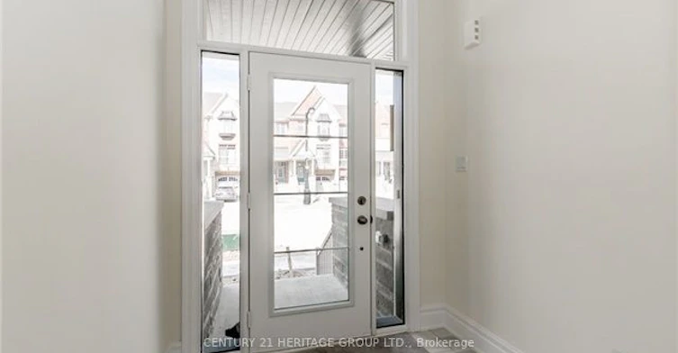 35 Farooq Boulevard, Vaughan, ON, L4L 1A6 - 2
