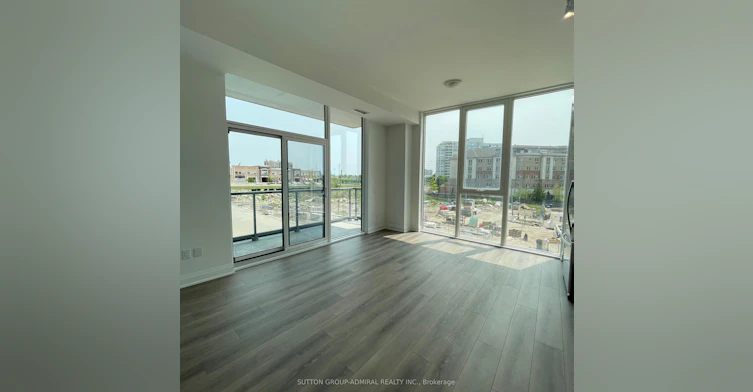 201-10 Gatineau Drive, Vaughan, ON, L4J 8H5