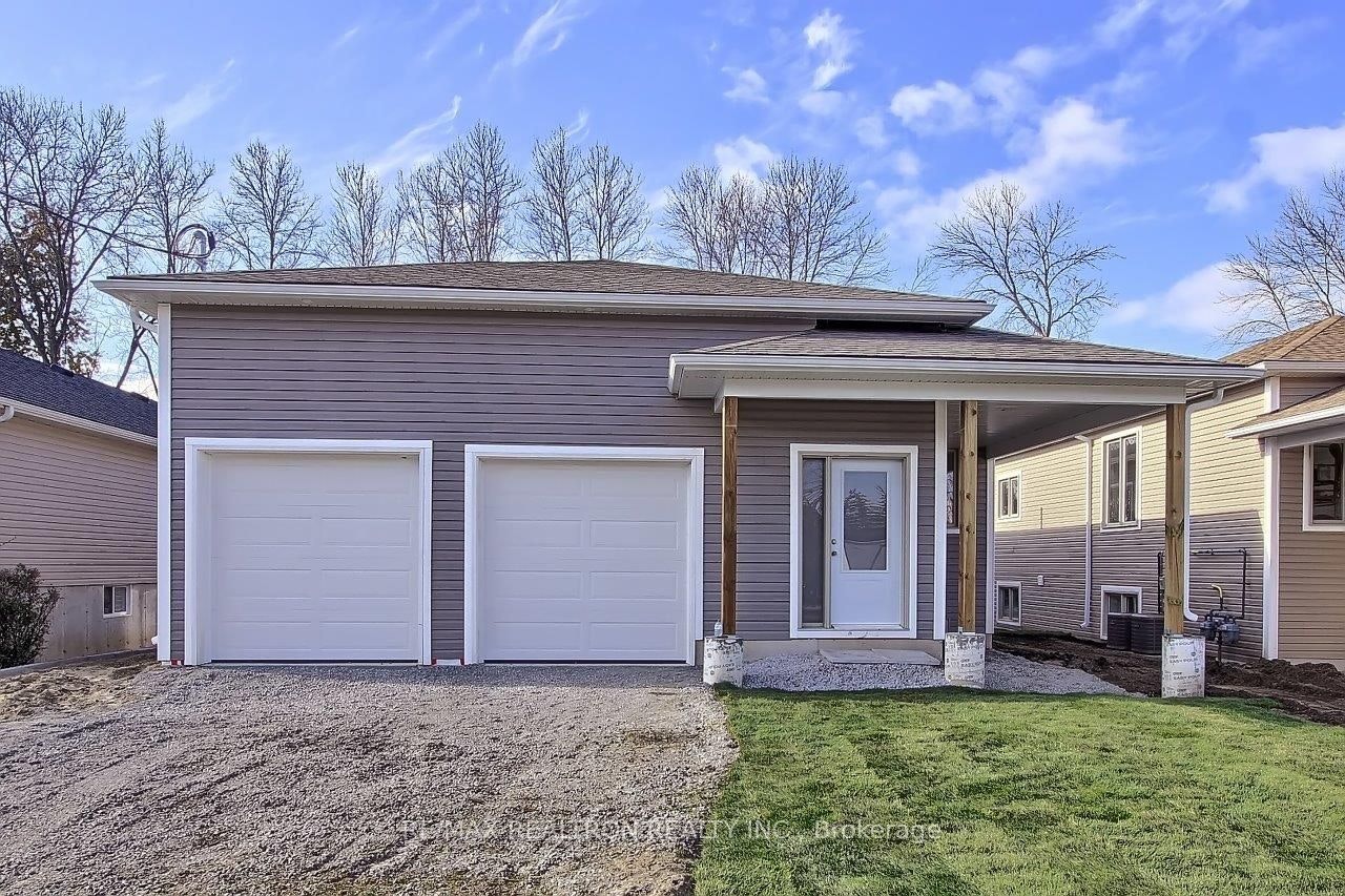 794 Rockaway Road, Georgina, ON, L0E 1S0
