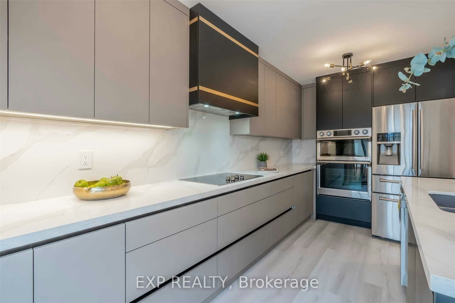 526 Tara Hill Circle, Aurora, ON, L4G 6H2 - 12