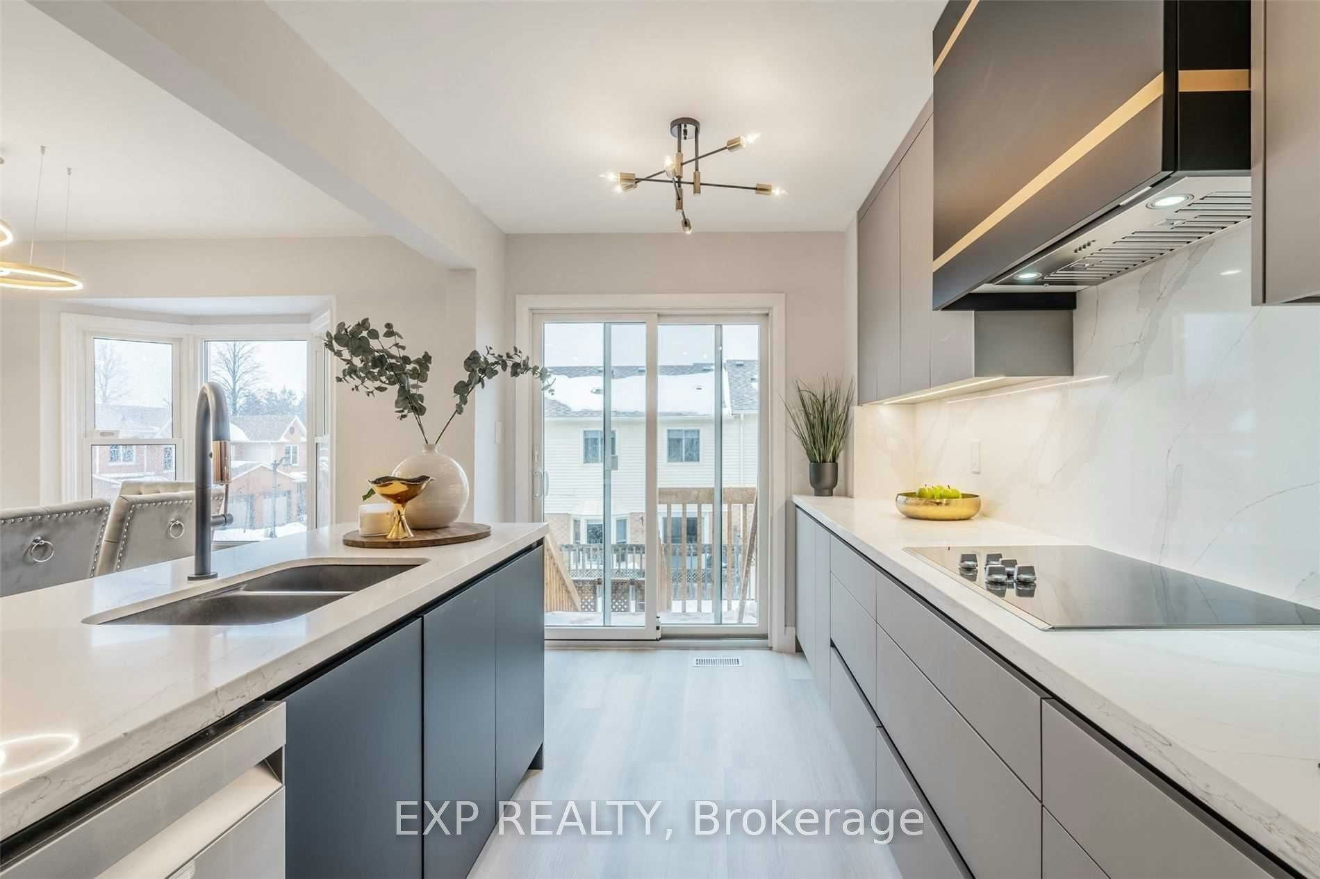 526 Tara Hill Circle, Aurora, ON, L4G 6H2 - 13
