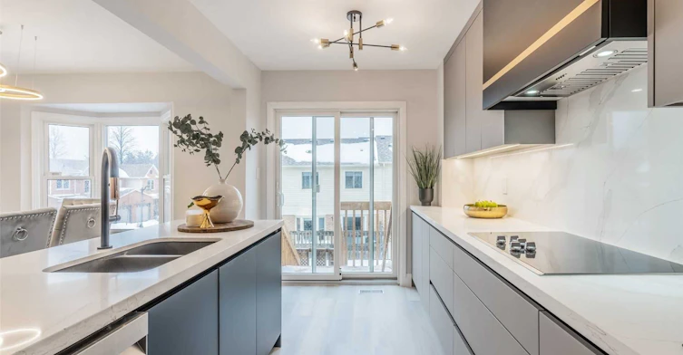 526 Tara Hill Circle, Aurora, ON, L4G 6H2 - 13