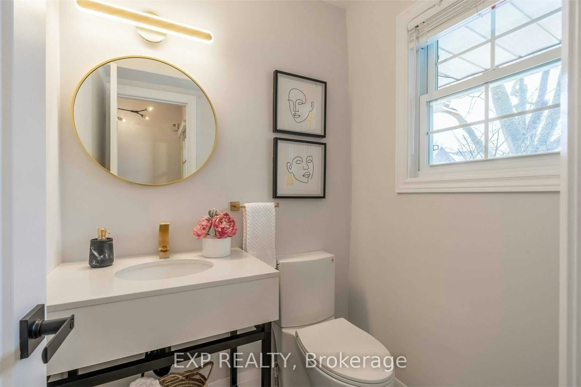 526 Tara Hill Circle, Aurora, ON, L4G 6H2 - 3