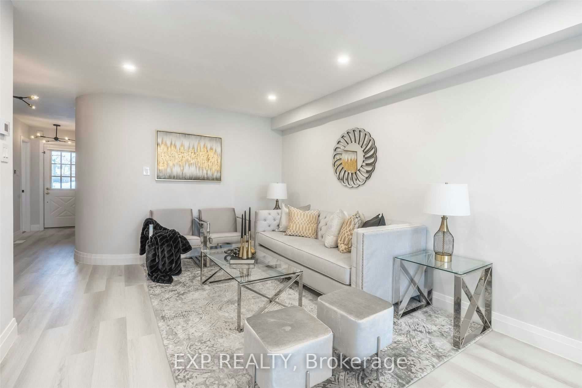 526 Tara Hill Circle, Aurora, ON, L4G 6H2 - 7