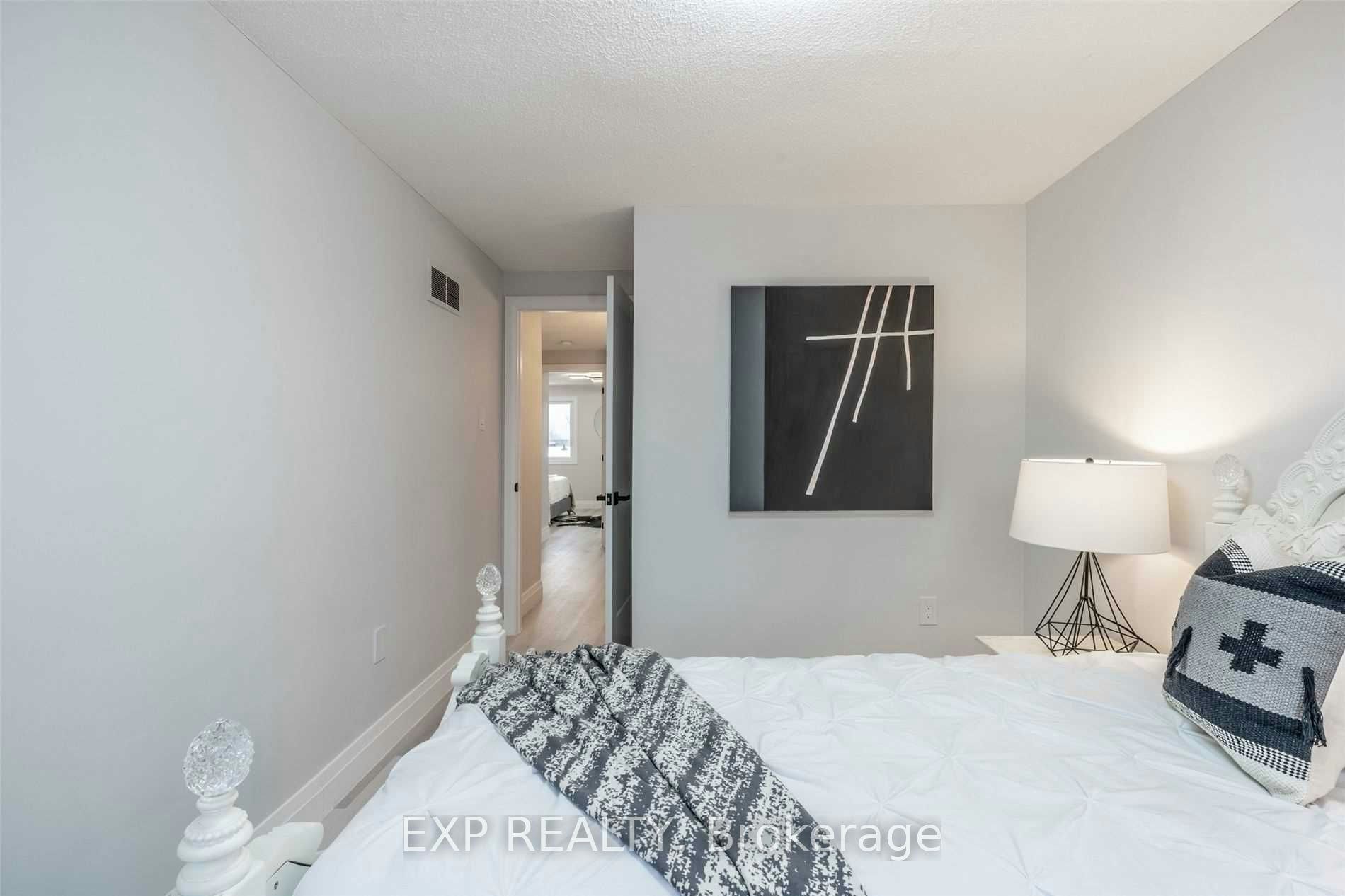 526 Tara Hill Circle, Aurora, ON, L4G 6H2 - 18