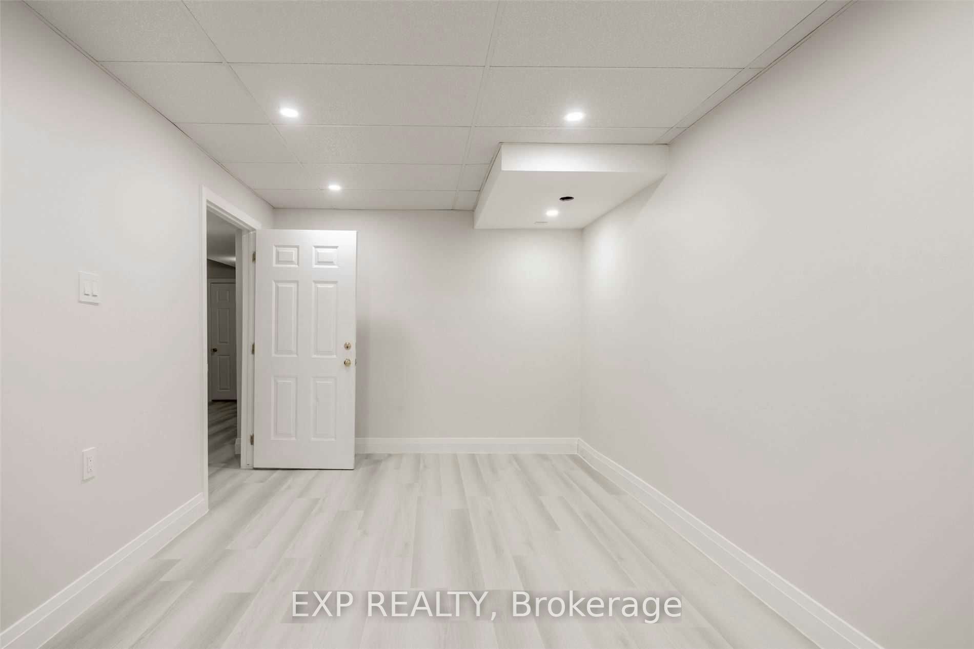 526 Tara Hill Circle, Aurora, ON, L4G 6H2 - 32