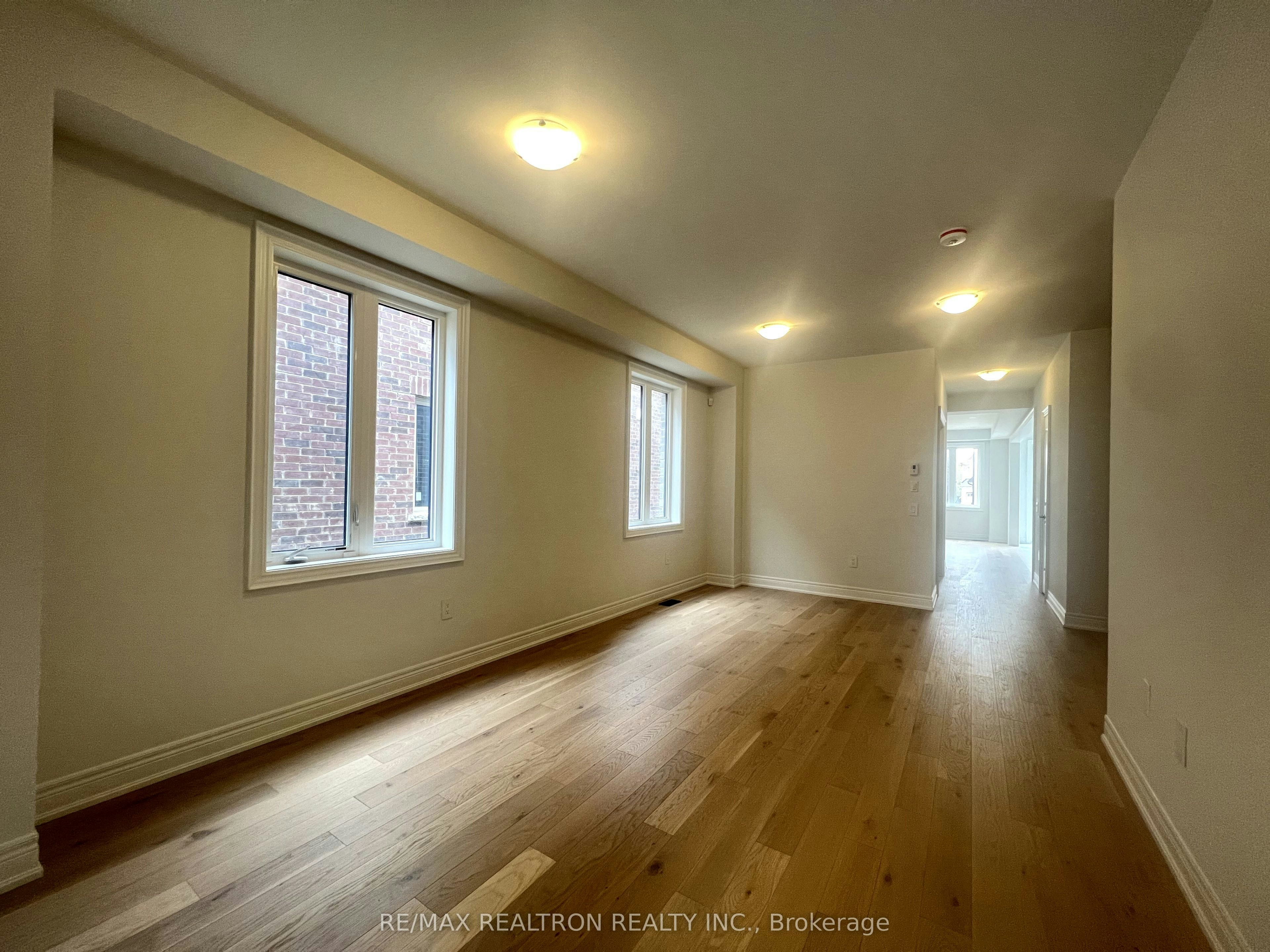 65 Kentledge Avenue, East Gwillimbury, ON, L9N 0V9 - 3