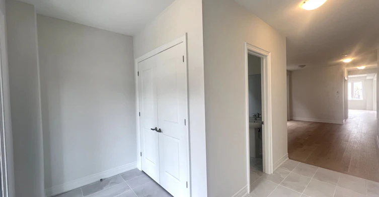 65 Kentledge Avenue, East Gwillimbury, ON, L9N 0V9 - 2