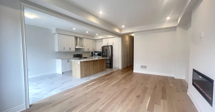 65 Kentledge Avenue, East Gwillimbury, ON, L9N 0V9 - 9