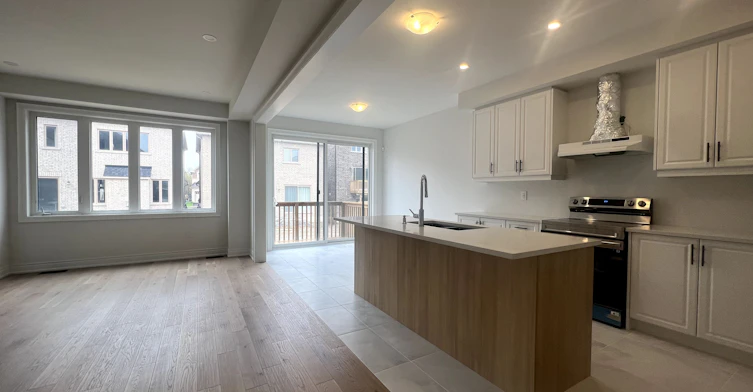 65 Kentledge Avenue, East Gwillimbury, ON, L9N 0V9 - 6