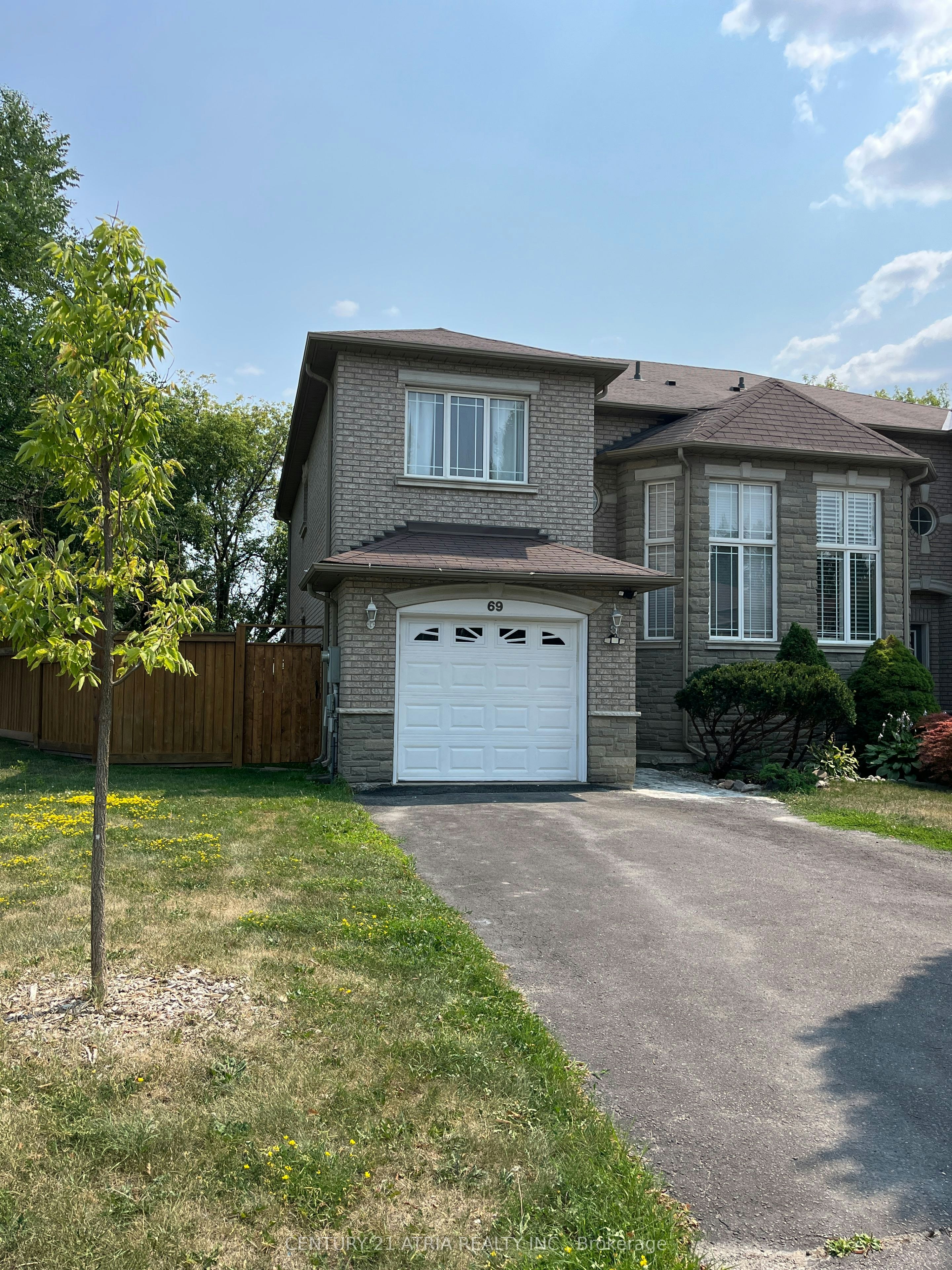 69 Loredana Court, Richmond Hill, ON, L4C 0P2