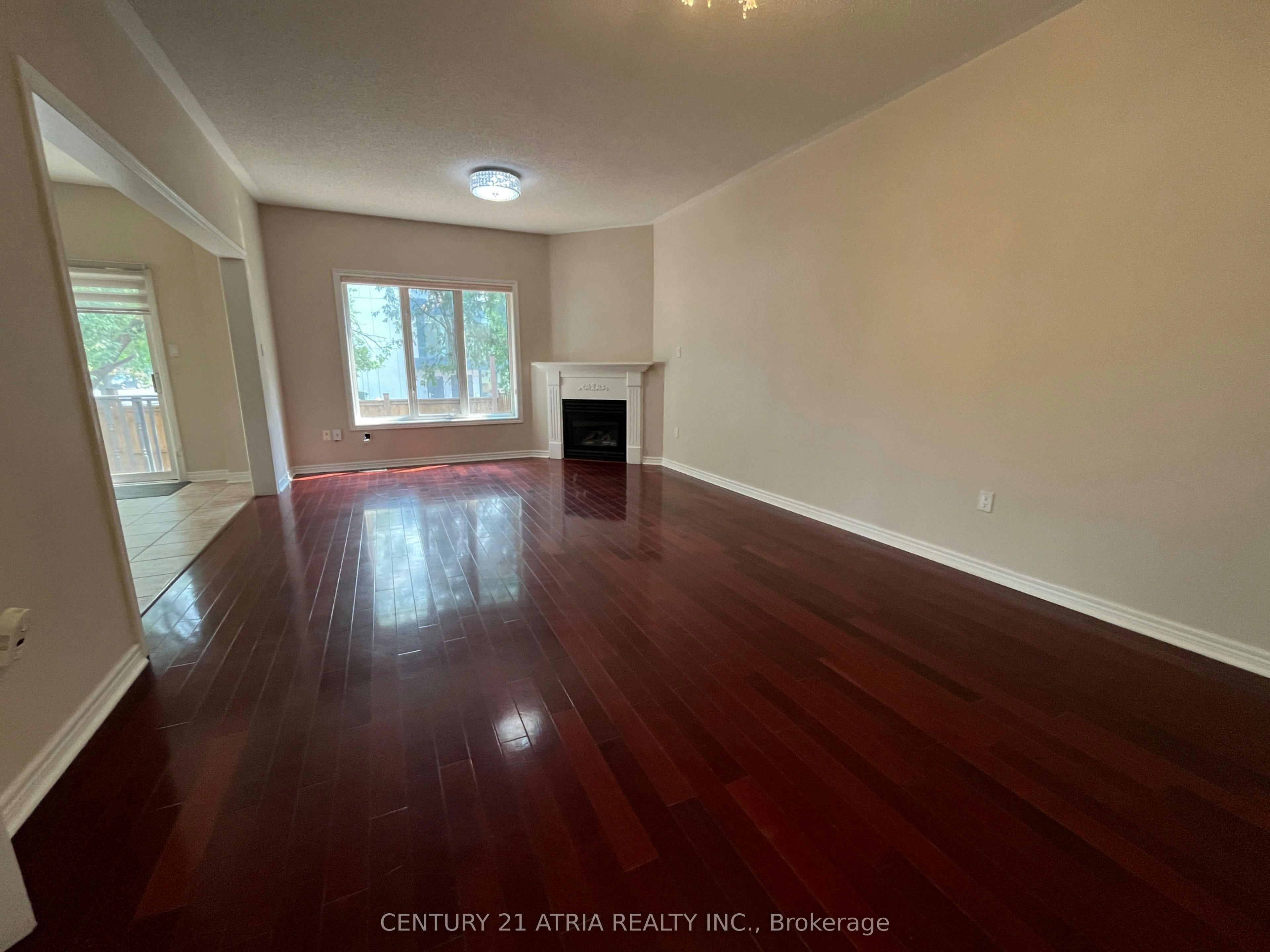 69 Loredana Court, Richmond Hill, ON, L4C 0P2 - 3