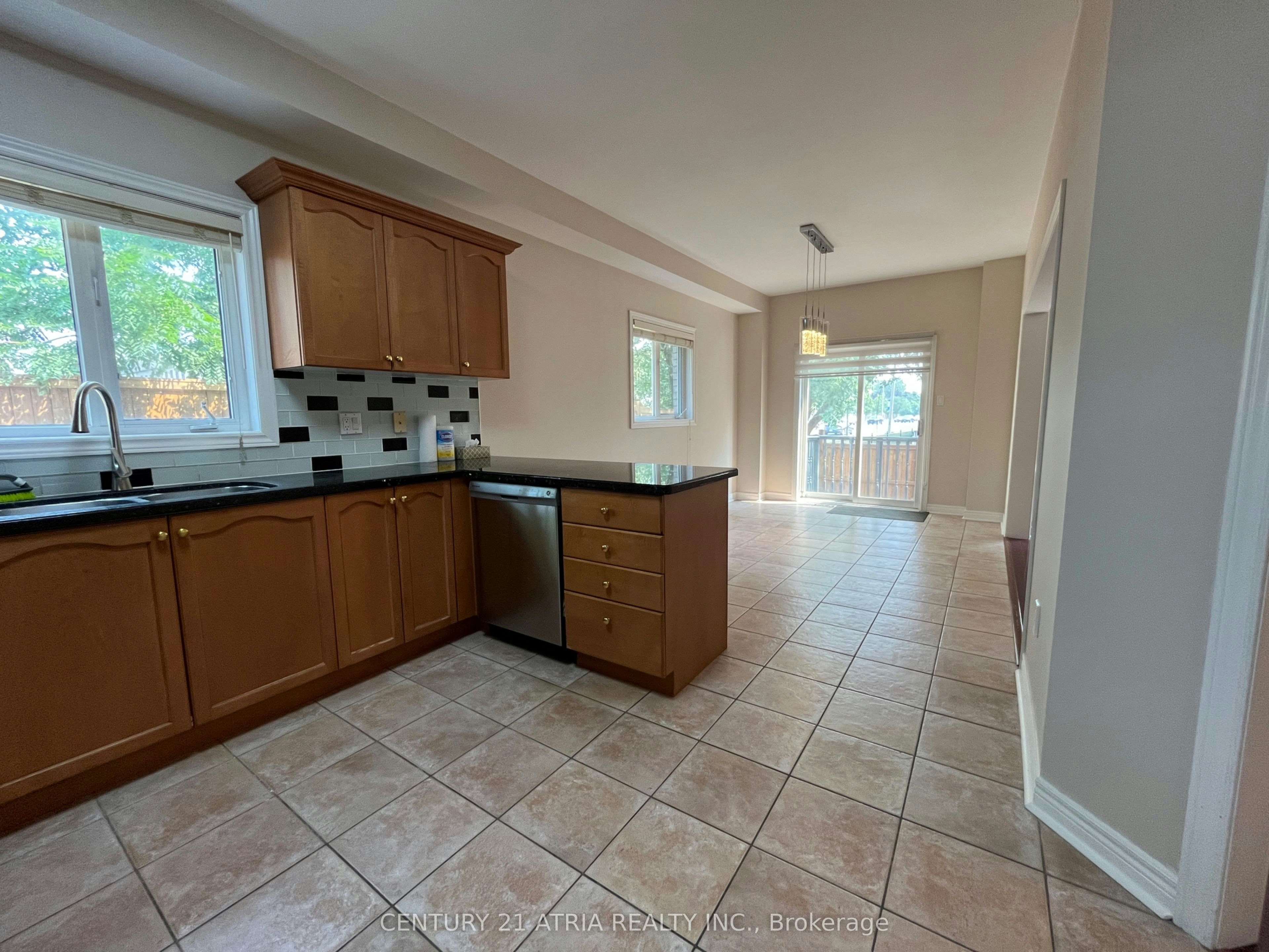 69 Loredana Court, Richmond Hill, ON, L4C 0P2 - 4