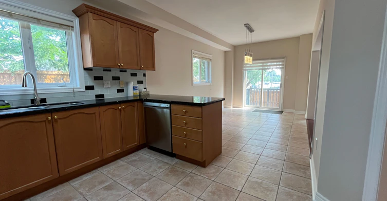 69 Loredana Court, Richmond Hill, ON, L4C 0P2 - 4