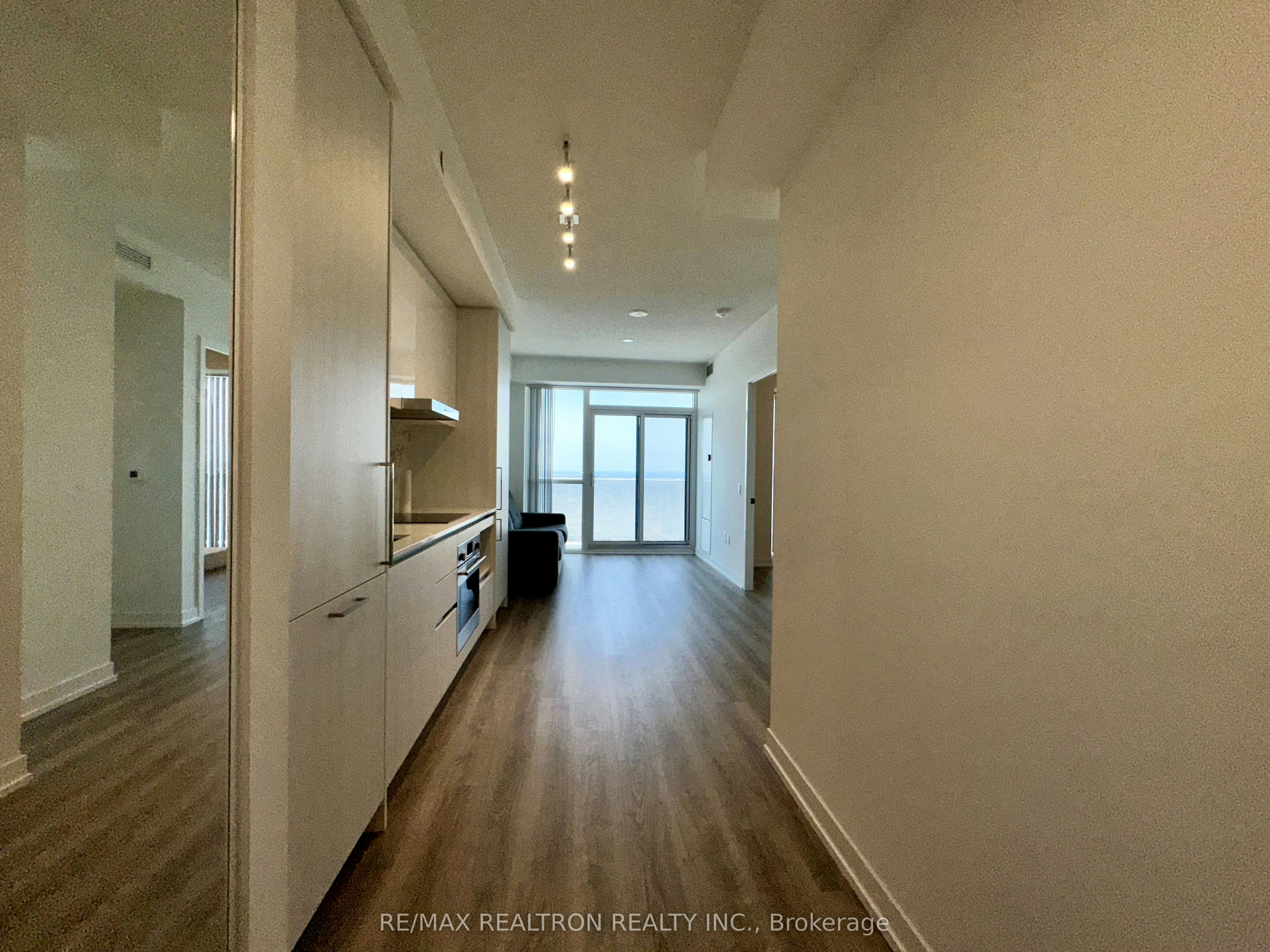 4808-195 Commerce Street E, Vaughan, ON, L4K 0P9 - 2