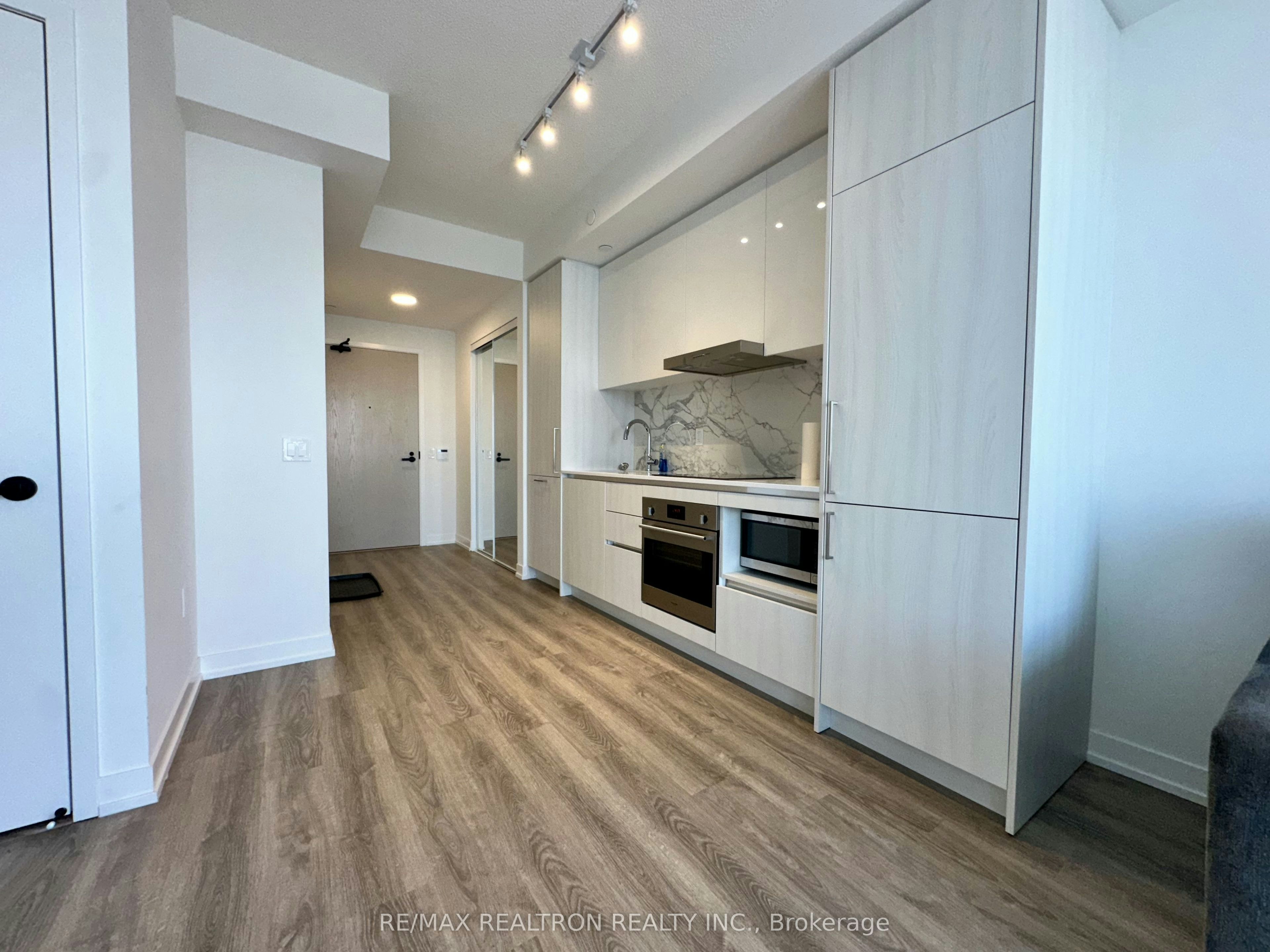 4808-195 Commerce Street E, Vaughan, ON, L4K 0P9 - 4