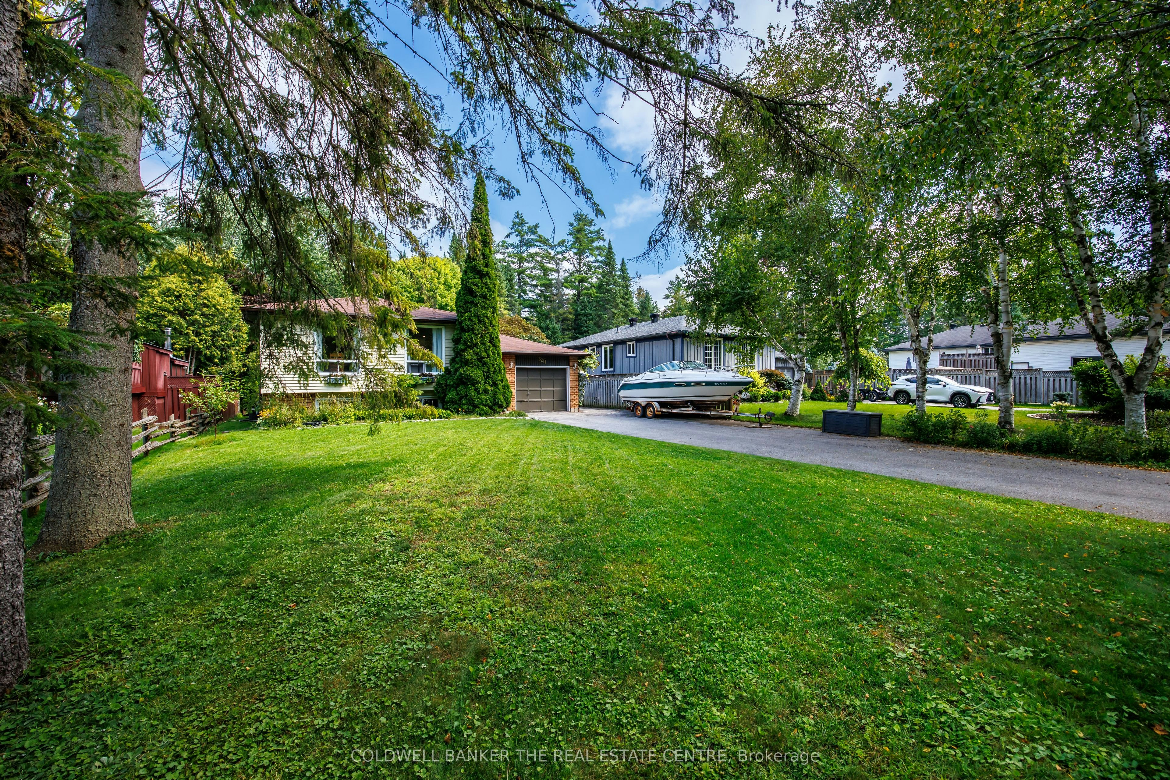 3211 Cowan Avenue, Innisfil, ON, L9S 2K2